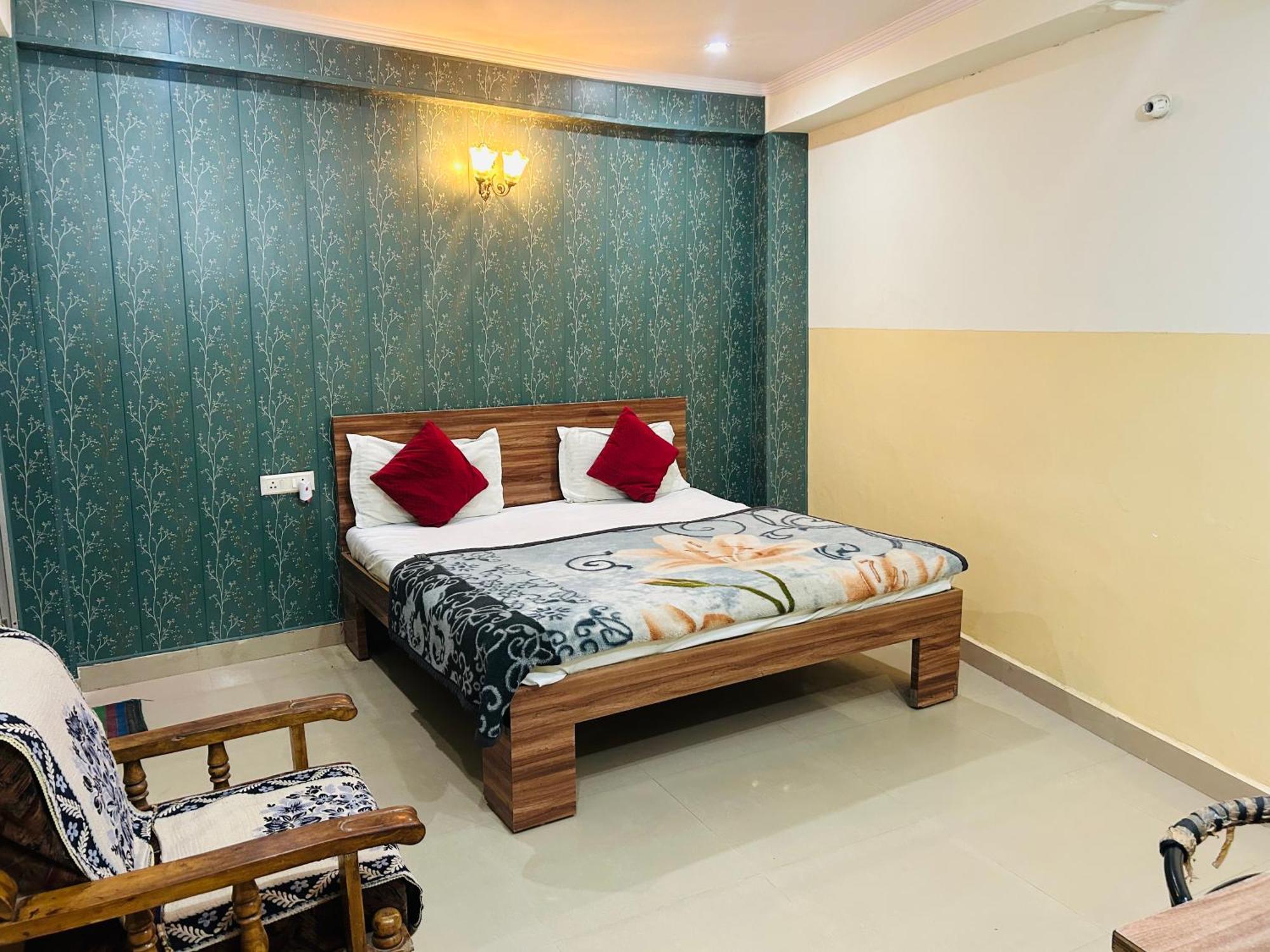 Sainik Guest House 500Mtr From Medanta Hospital Lakhnaú Exteriér fotografie